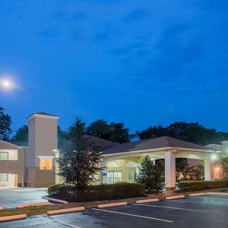 Days Inn & Suites By Wyndham Cherry Hill - Philadelphia Exteriör bild
