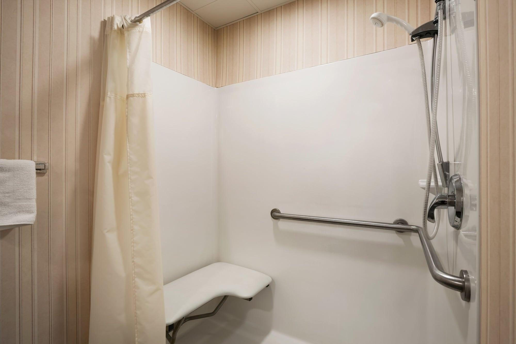 Days Inn & Suites By Wyndham Cherry Hill - Philadelphia Exteriör bild