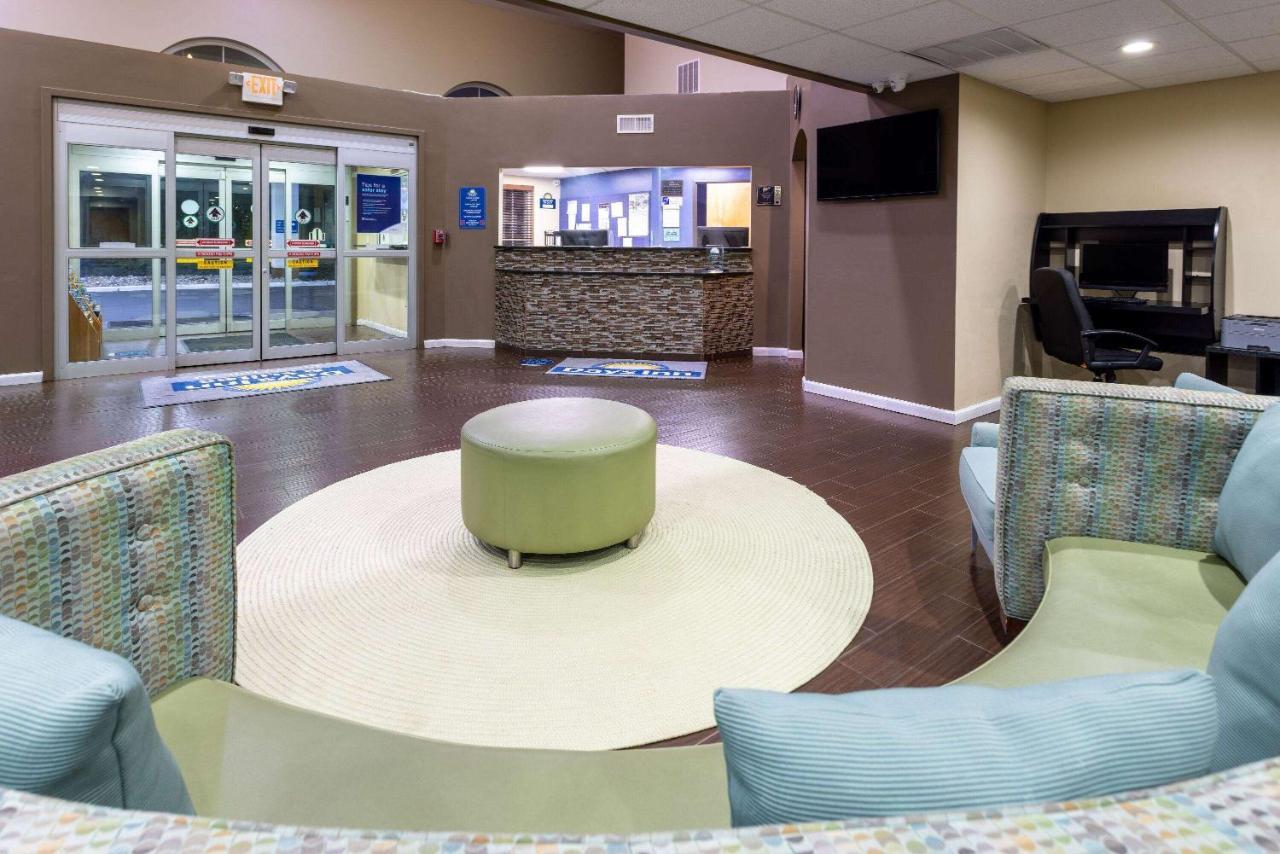 Days Inn & Suites By Wyndham Cherry Hill - Philadelphia Exteriör bild