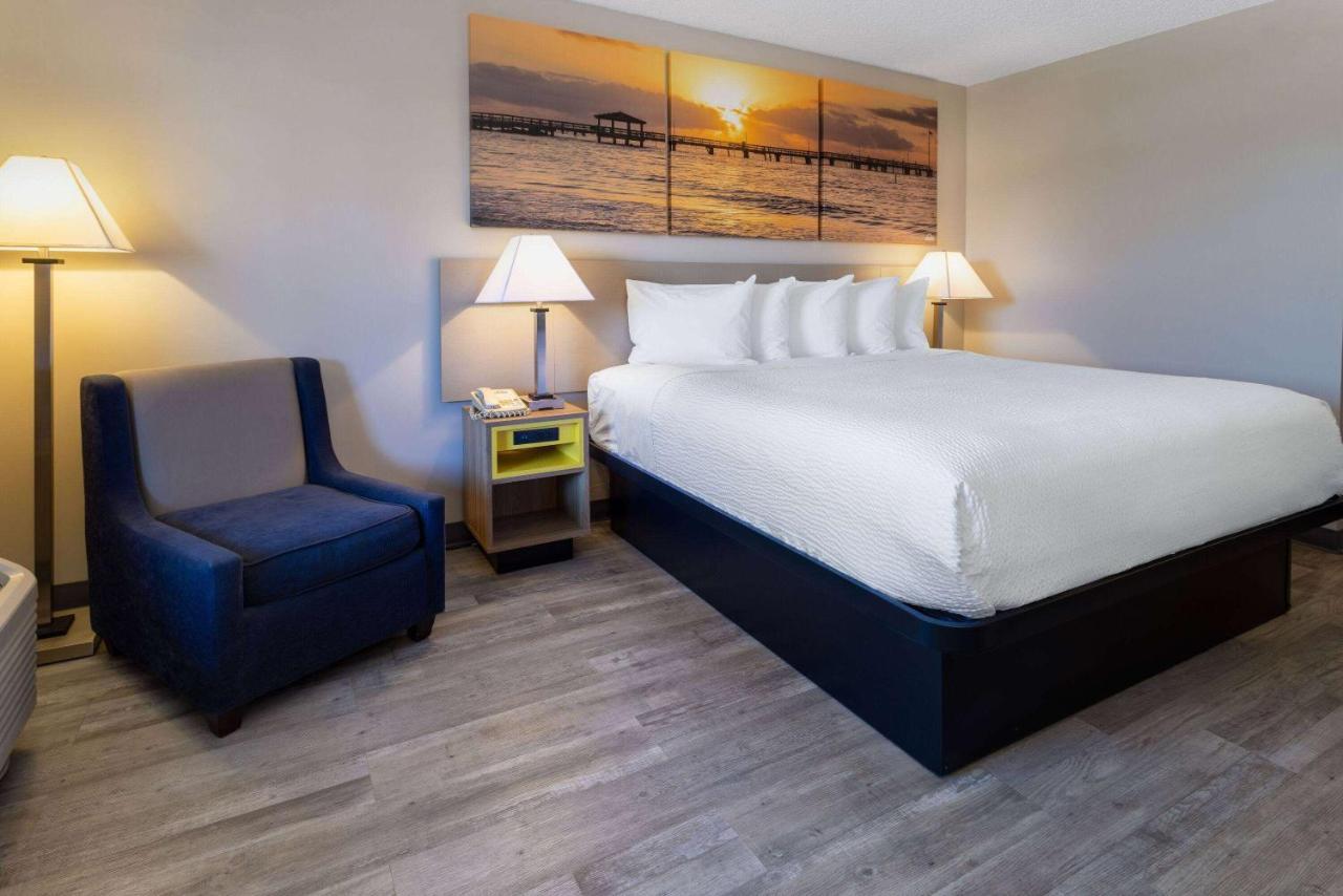Days Inn & Suites By Wyndham Cherry Hill - Philadelphia Exteriör bild