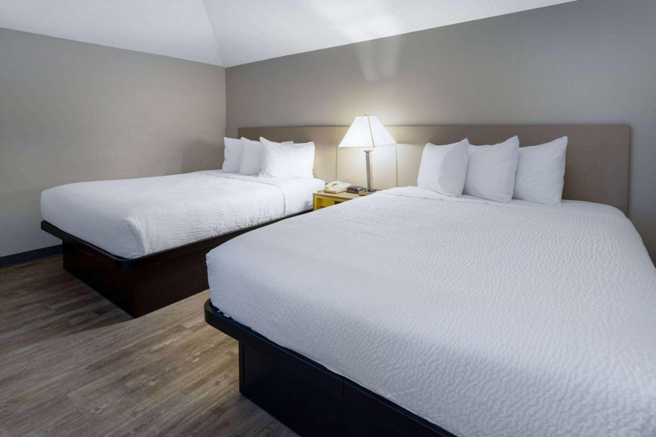 Days Inn & Suites By Wyndham Cherry Hill - Philadelphia Exteriör bild