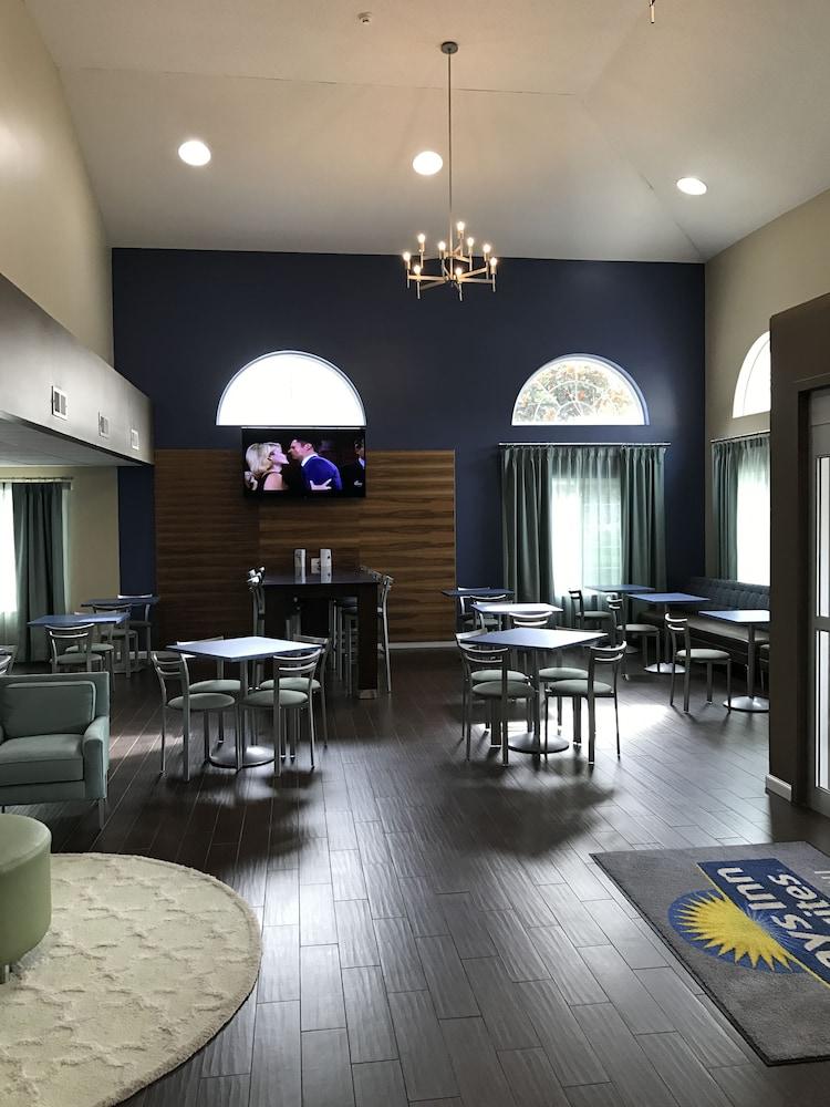 Days Inn & Suites By Wyndham Cherry Hill - Philadelphia Exteriör bild
