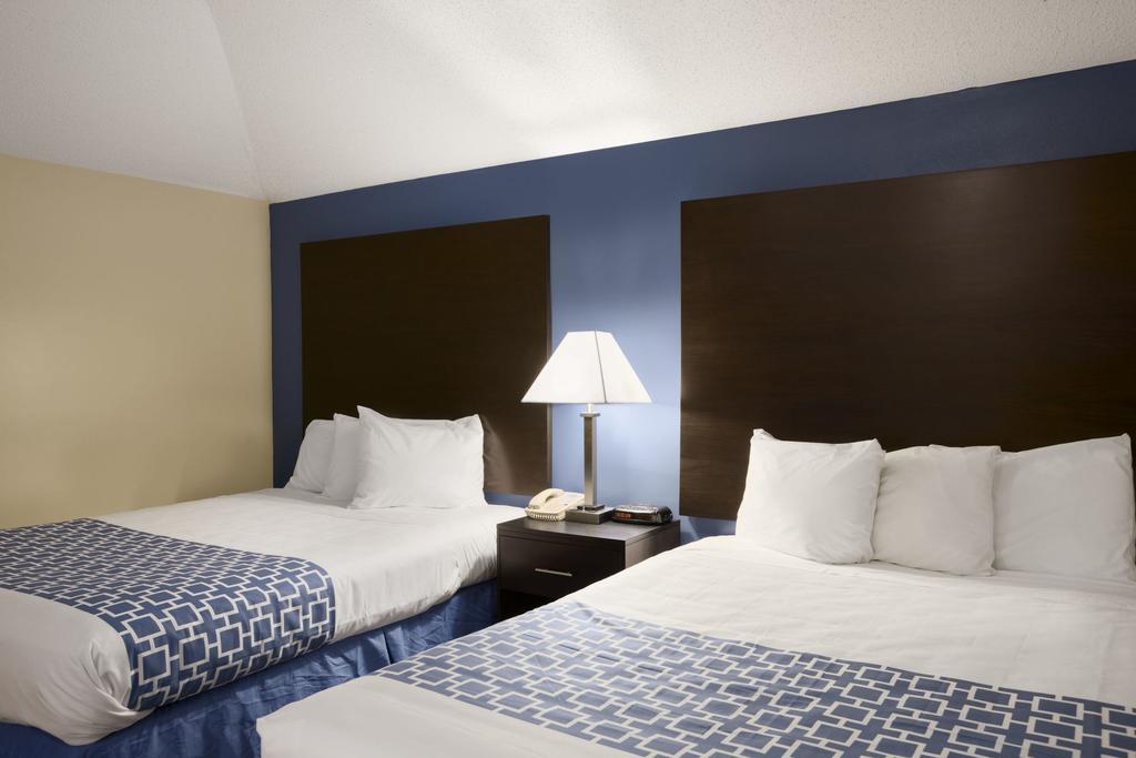 Days Inn & Suites By Wyndham Cherry Hill - Philadelphia Exteriör bild