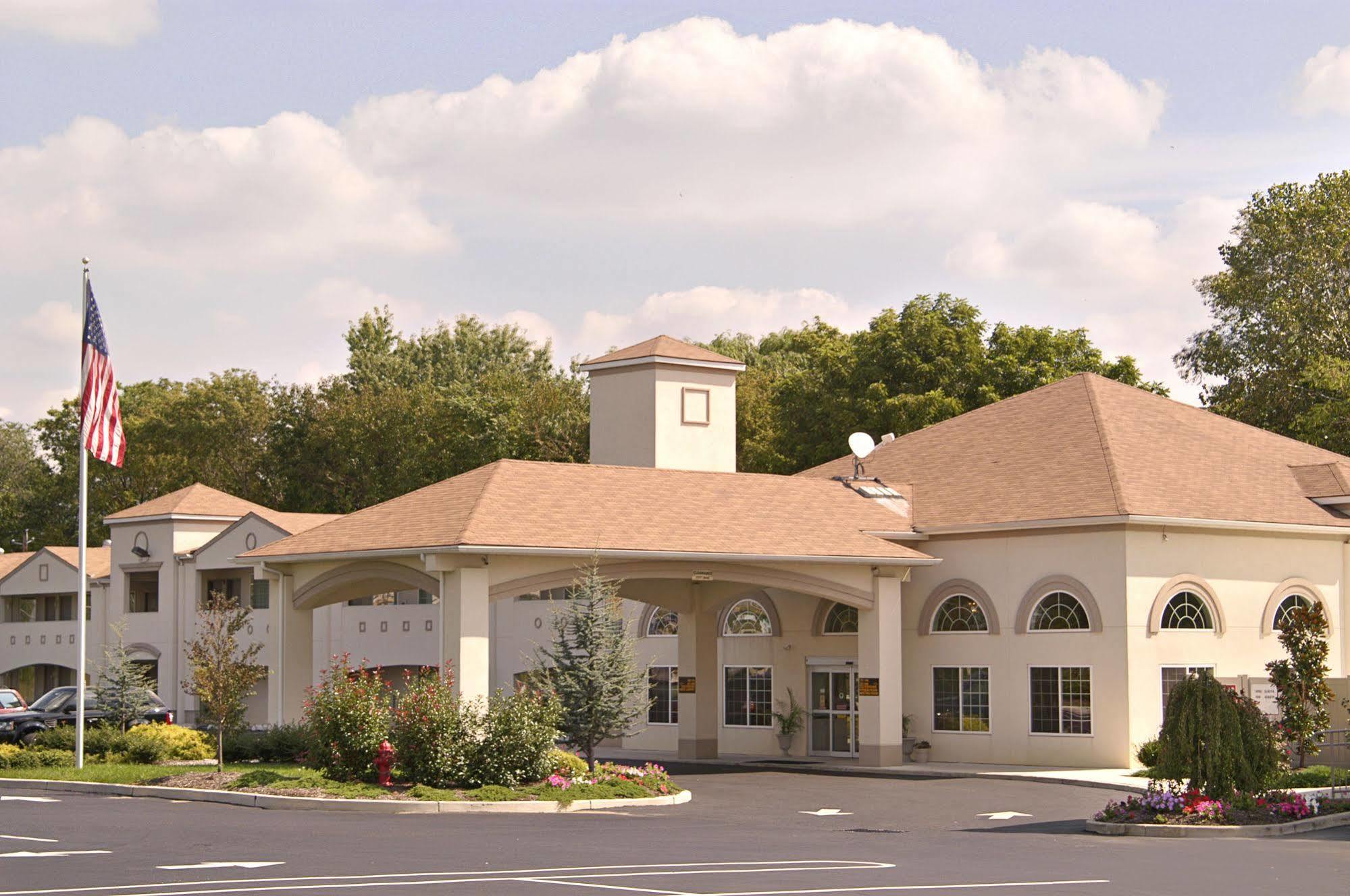 Days Inn & Suites By Wyndham Cherry Hill - Philadelphia Exteriör bild